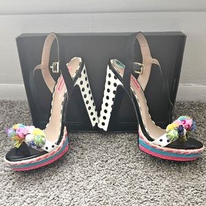 Betsey Johnson shoes size 9